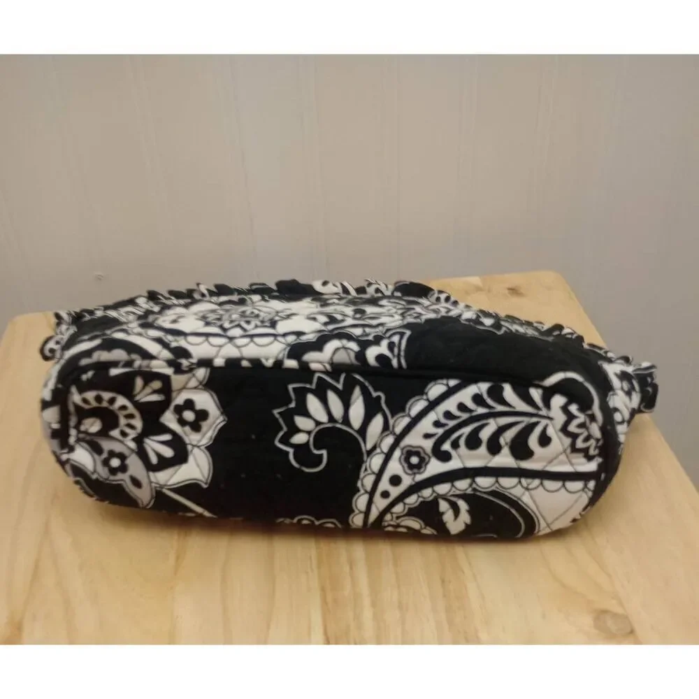Vera Bradley black and white floral cosmetic bag zip top small